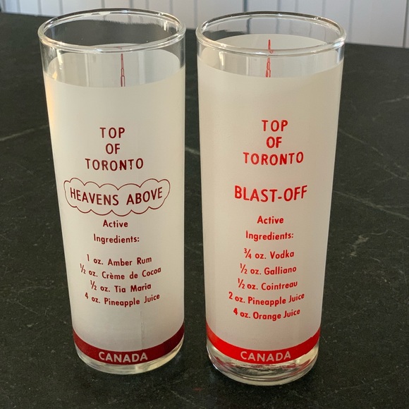 Set of 2 CN TOWER Souvenir HIGHBALL COCKTAIL GLASSES - Picture 2 of 5